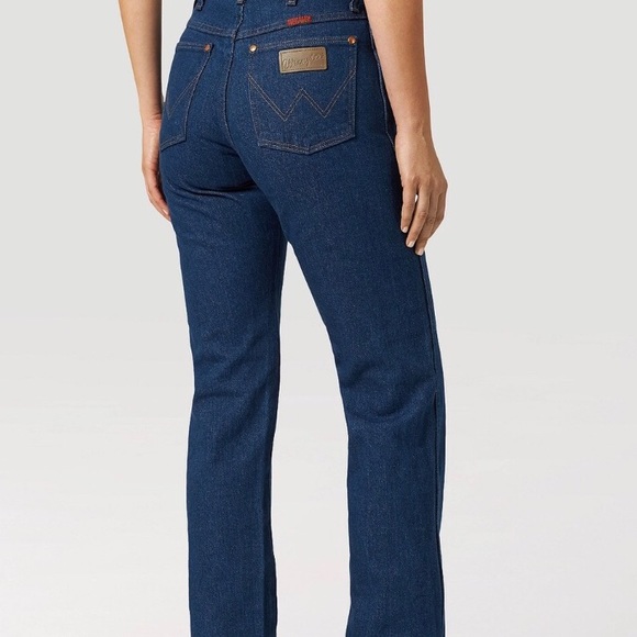 NEW Woman’s Wrangler Jeans - Picture 10 of 10